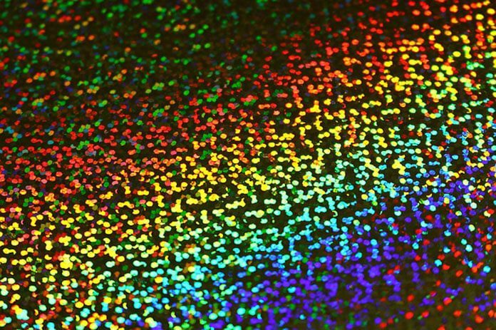 Researchers Create 3-D Full-Color Holographic Images With Nanomaterials