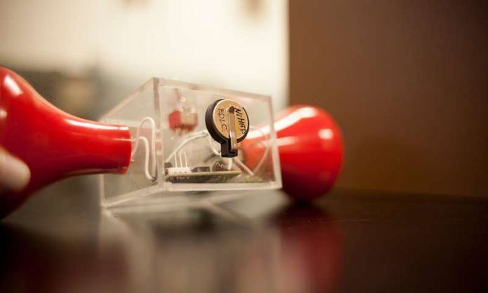 New Kind Of Supercapacitor Made Without Carbon
