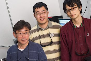 From left, Rice University physicist Junichiro Kono, postdoctoral researcher Weilu Gao and graduate student Fumiya Katsutani, whose work on a collaborative project with Tokyo Metropolitan University led to the discovery of a novel quantum effect in carbon nanotube films invented by the Rice lab. Photo by Jeff Fitlow