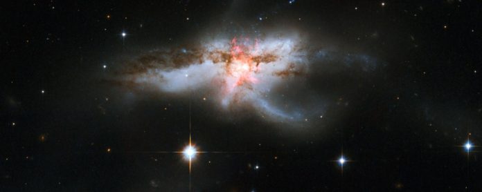 NGC 6240 as seen by the Hubble Space Telescope. Credit: NASA, ESA, the Hubble Heritage (STScI/AURA)-ESA/Hubble Collaboration, and A. Evans (University of Virginia, Charlottesville/NRAO/Stony Brook University)