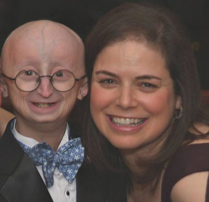 Sam Berns and Leslie Gordon Sam Berns passed away due to complications from progeria in 2014. His mother, Dr. Leslie Gordon, is researching new treatments for the condition. She and her colleagues report encouraging new findings today the the Journal of the American Medical Association.
