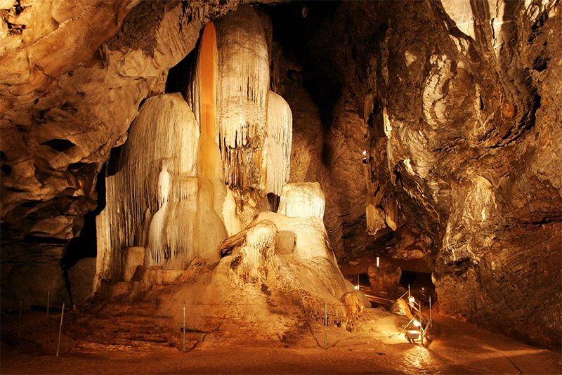 Wellington Caves in mid-west NSW where scientific research is being carried out. Image: wellingtoncaves.com.au
