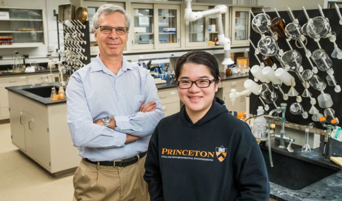 Princeton professor Peter Jaffe and researcher Shan Huang have discovered a bacterium that offers a more efficient way to treat sewage and other pollutants. Photo byDavid Kelly Crow