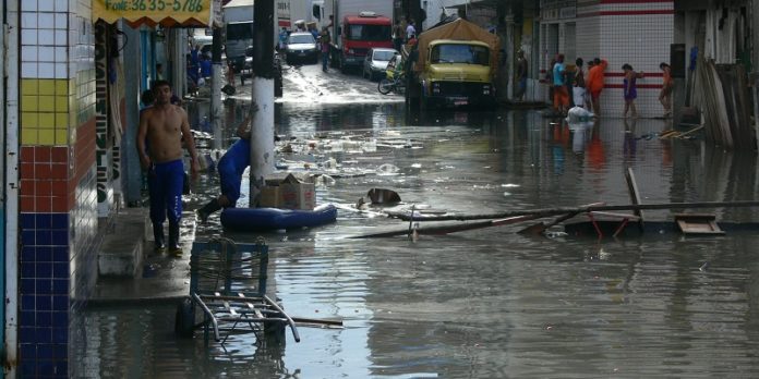 Flooded area in the centre of Manaus, 2009. Credit: Jochen Schöngart