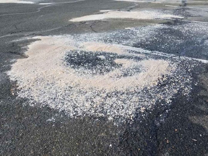 Salt applied to roadways as a wintertime deicer has been shown to make significant contributions to increased salinity in freshwater streams in the United States, Europe and elsewhere. New research suggests that saltier water also liberates toxic metals and harmful nitrogen-containing compounds from streambeds and soils, creating dangerous 