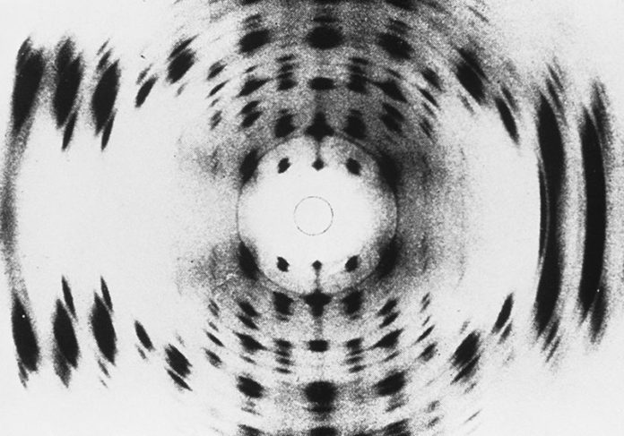 An X-ray diffraction image of part of a molecule of DNA. The new, 8-letter version, is similarly stable. Credit: Science Source/Science Photo Library