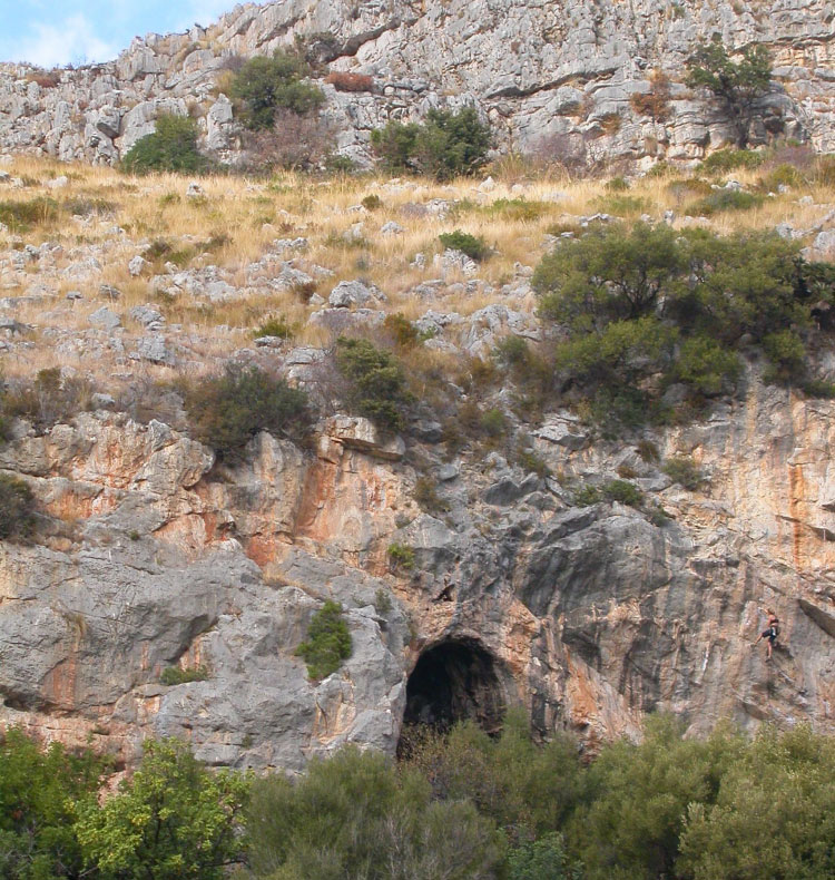 The entrance to the Grotta di Sant’Agostino. (Credits: Paola Villa)