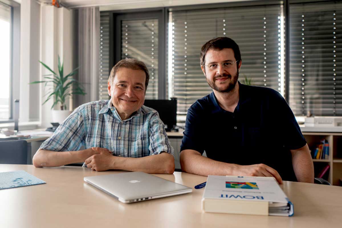 Erhan Genç (right) and Onur Güntürkün of the Bochum Biopsychology Unit are interested in the relationships between brain structure and cognitive abilities. © RUB, Kramer