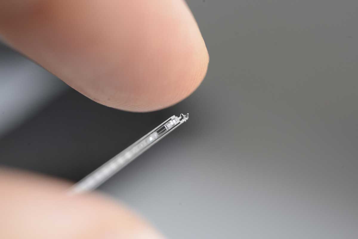 The high-precision miniaturized medical device, SPOT-RVC © Instant-Lab