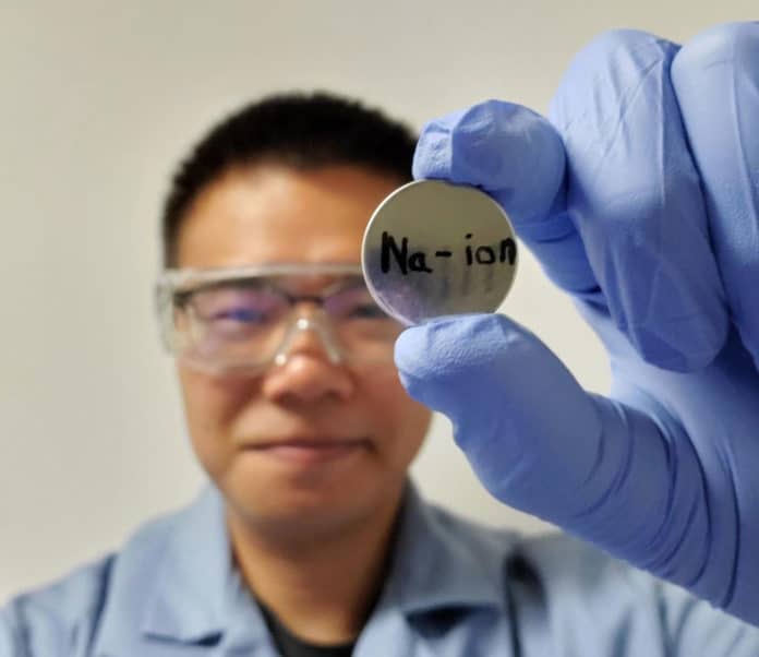 New sodium-ion battery for large-scale energy storage