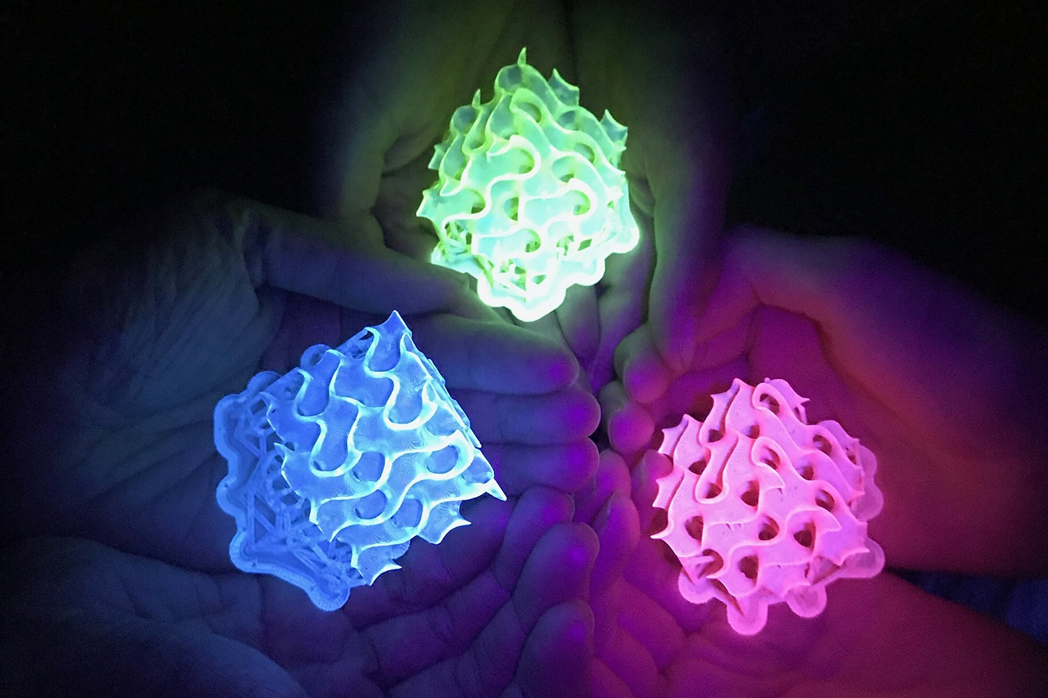 Chemists create the brightest known fluorescent materials in existence