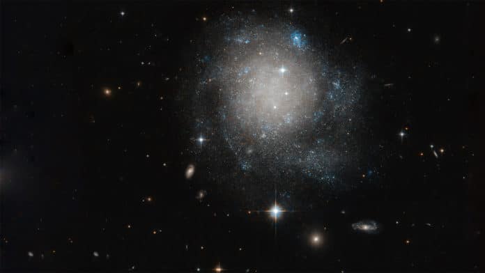 Hubble snapped a cosmic cinnamon bun