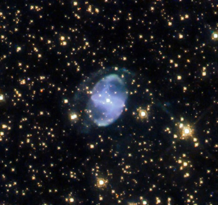 Hubble captured a nebula distributing its elements into the interstellar medium
