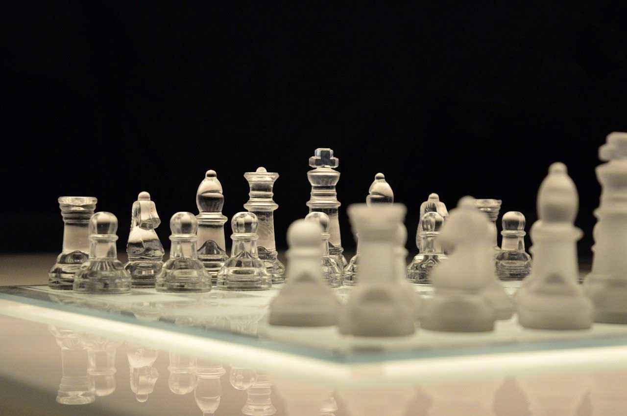 This smart AI chessboard has a customized chess bot