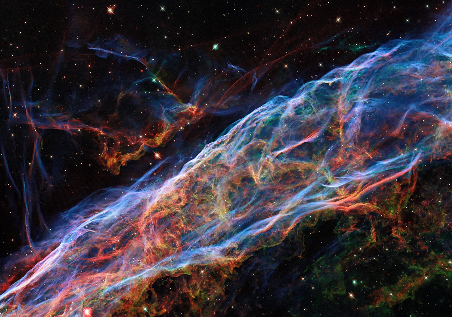 Hubble captured an incredible view of the Veil Nebula