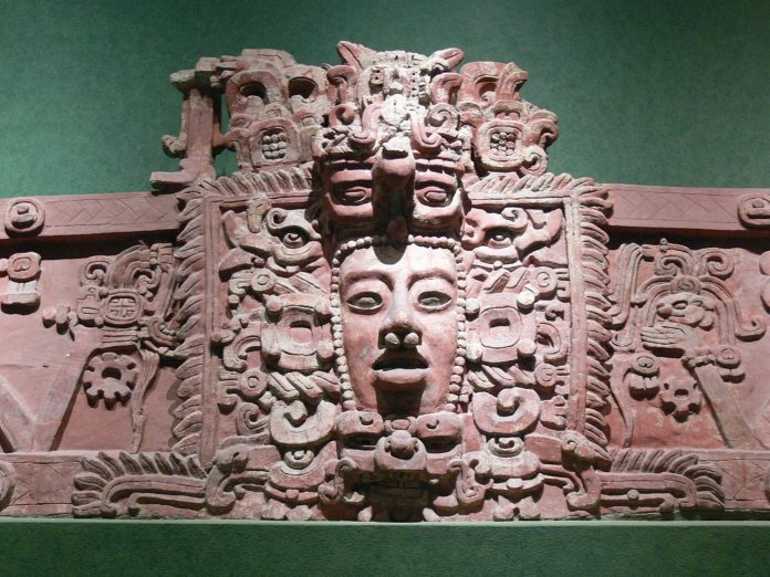 Early Maya mask. Credit: Wolfgang Sauber