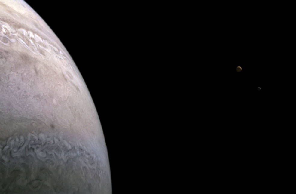 Jupiter moon io and europa