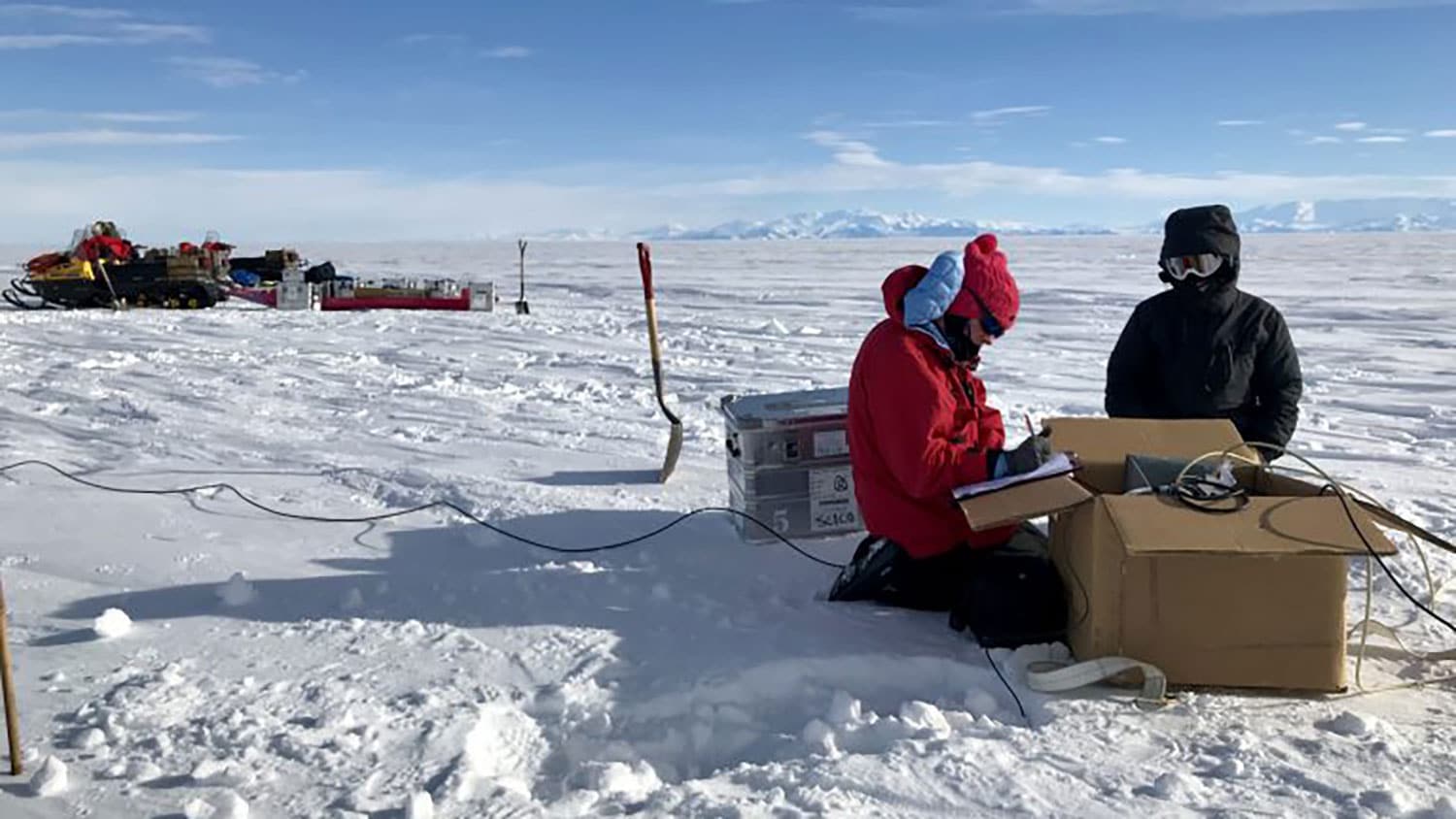 Гигантская система подземных вод обнаружена в отложениях подо льдом Антарктиды