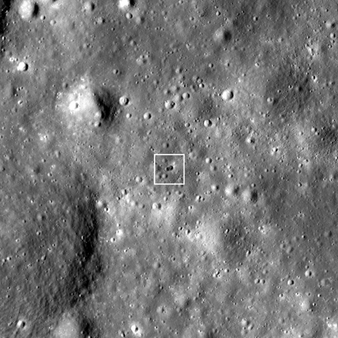 Full resolution (100 cm pixels) image centered on the new rocket body impact double crater. NAC M1407760984R, image width 1,100 meters.