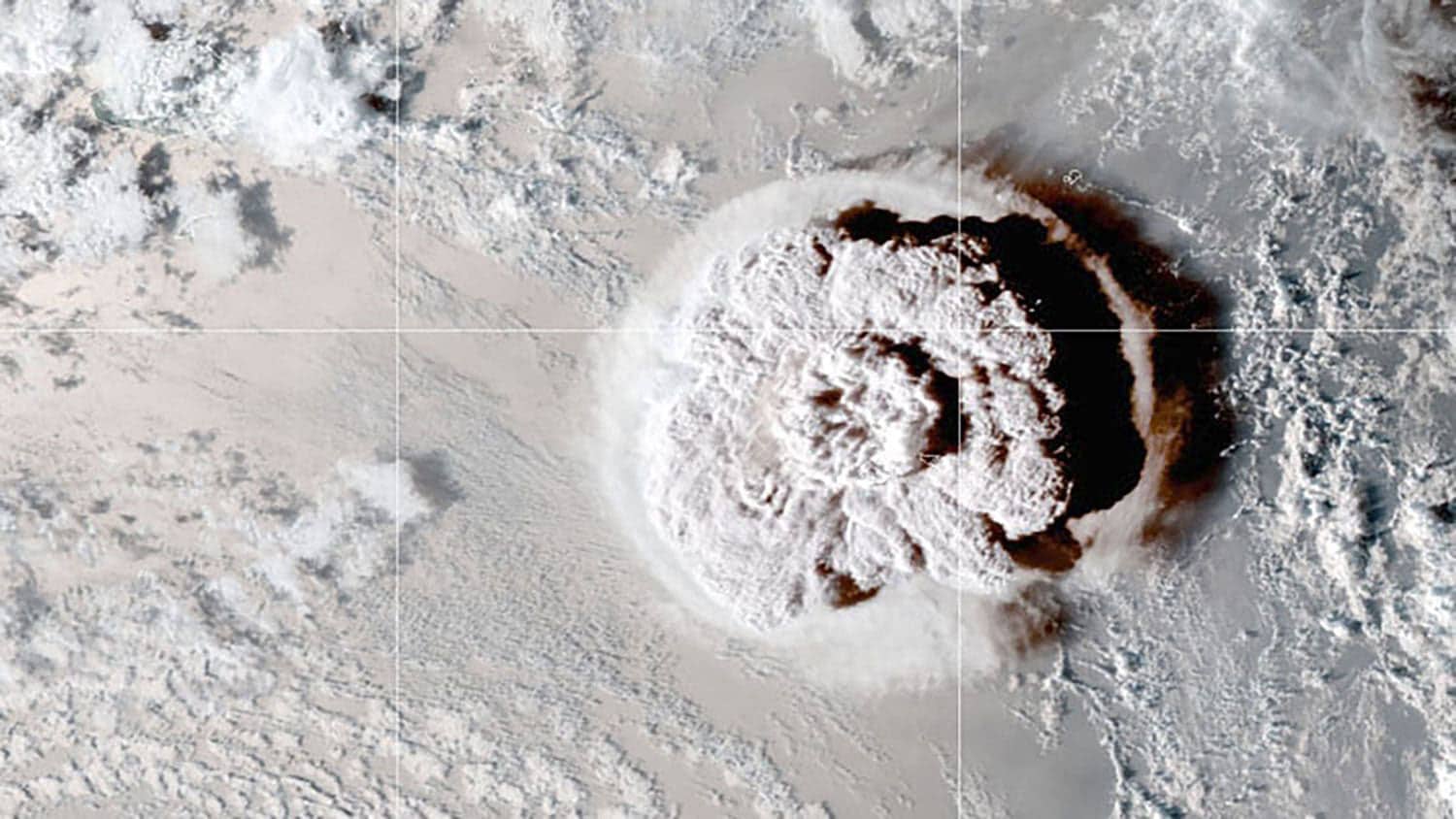 Photo of L’éruption du volcan Tonga a déclenché un énorme boom phytoplanctonique