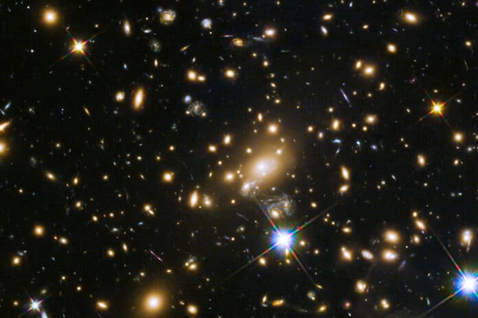 First-of-its-kind measurement of Universe’s expansion rate