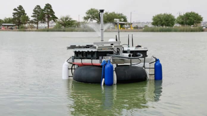 A fully autonomous boat that can carry out bathymetric surveys.
