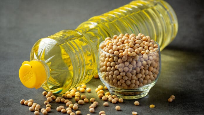 Image showing soyabean oil.