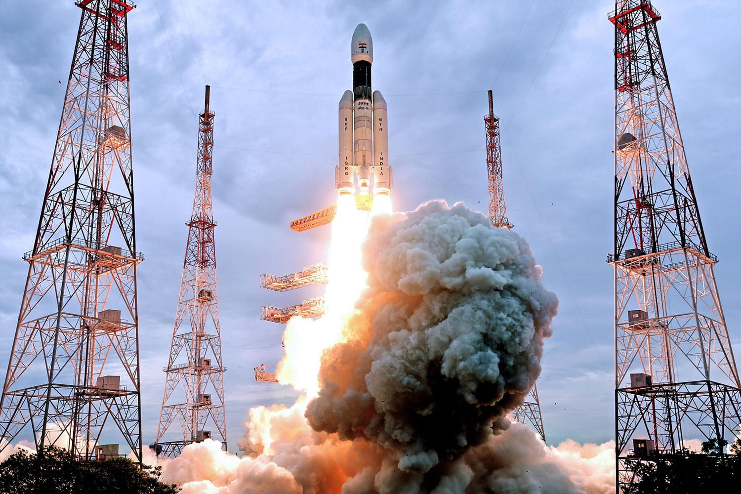 India's Chandrayaan-3 gets closer to the Moon's surface area