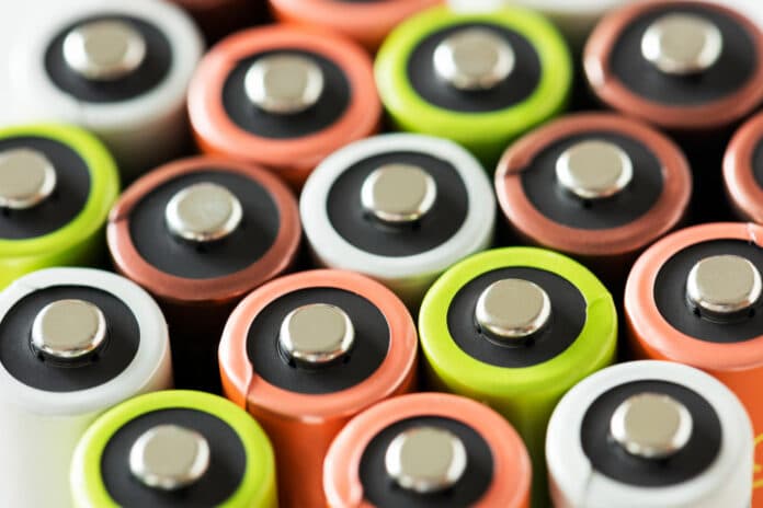 Researchers improve all-solid-state lithium-sulfur battery performance