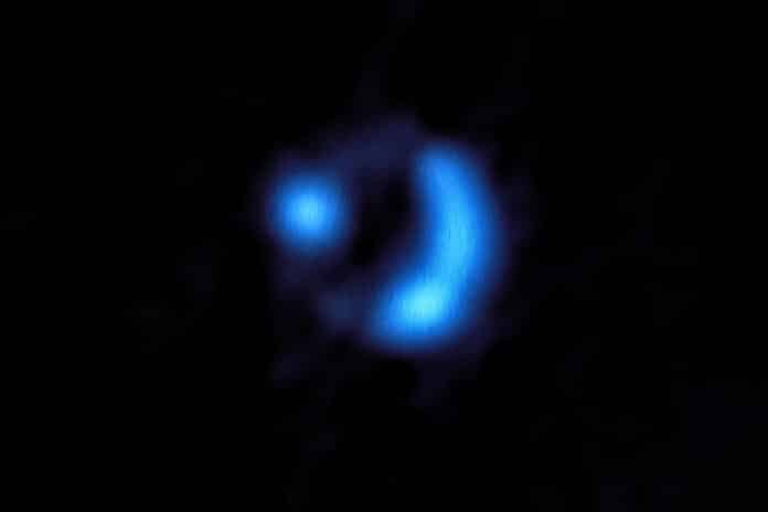 ALMA view of the 9io9 galaxy